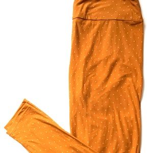 Tall and Curvy Lularoe Leggings